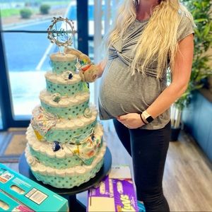 Isabell maternity shirt with front knot